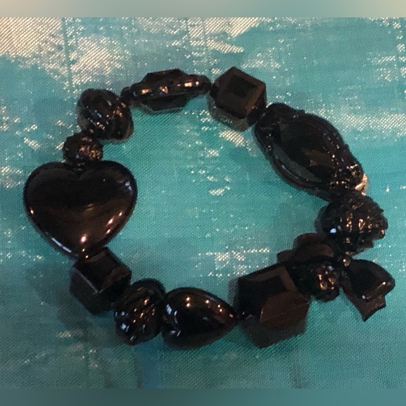 The Sparkle Factory Book & 2 Tarina Tarantino Black Heart Stretch Bracelets - Picture 6 of 16